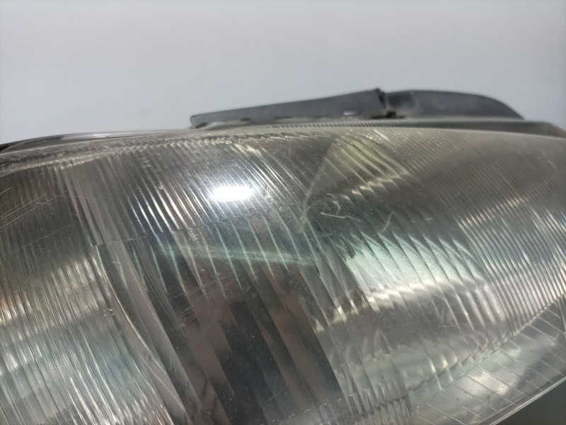 Recambio de faro derecho para peugeot 106 ii (1a_, 1c_) 1.1 i referencia OEM IAM 6205P4  