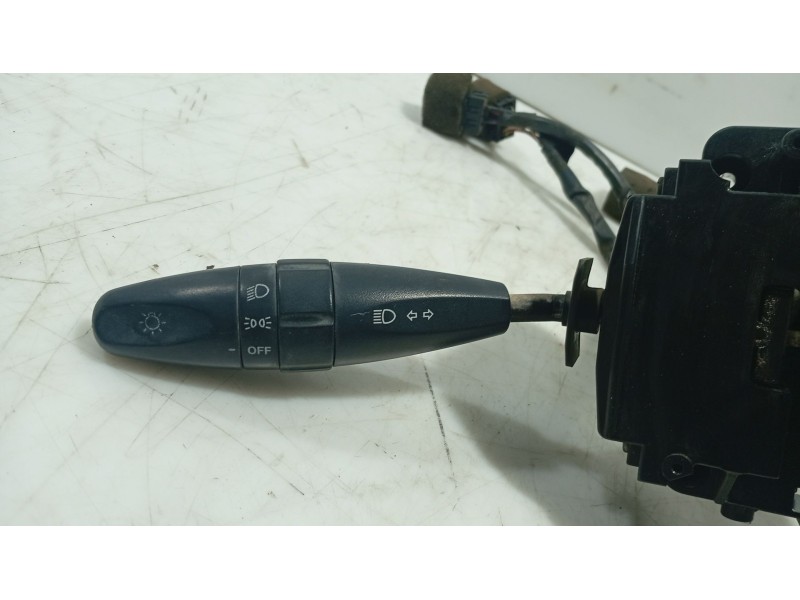 Recambio de mando volante para ssangyong korando 2.3 turbodiesel cat referencia OEM IAM   