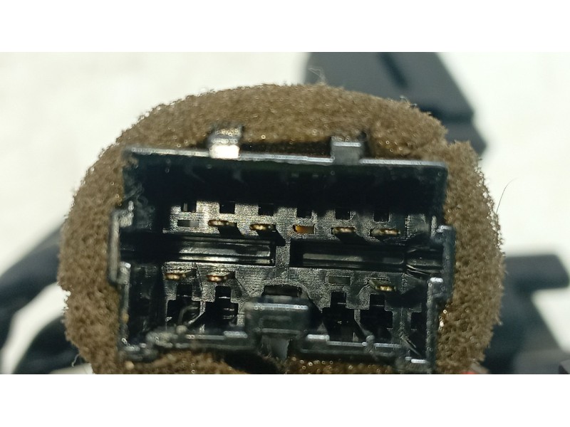 Recambio de mando volante para ssangyong korando 2.3 turbodiesel cat referencia OEM IAM   