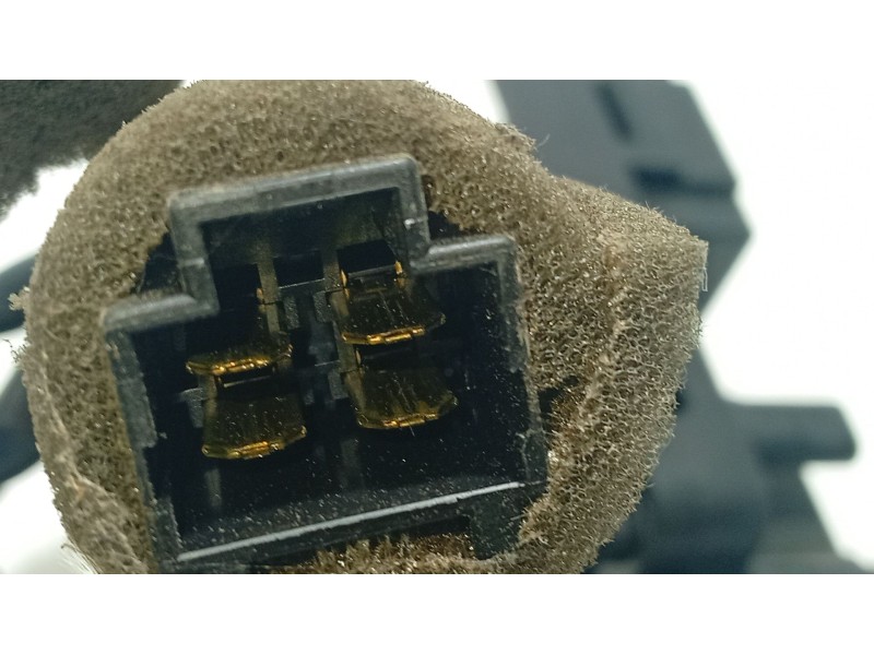 Recambio de mando volante para ssangyong korando 2.3 turbodiesel cat referencia OEM IAM   