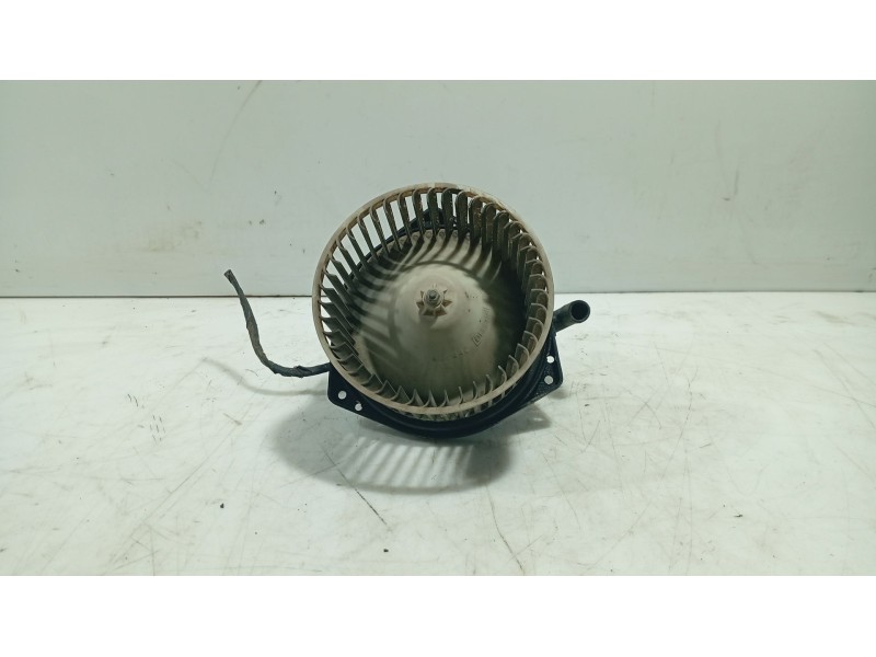Recambio de ventilador calefaccion para ssangyong korando 2.3 turbodiesel cat referencia OEM IAM   