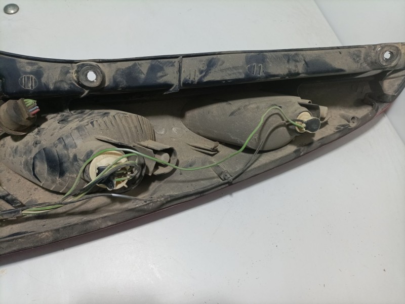 Recambio de piloto trasero izquierdo para nissan almera tino (v10m) referencia OEM IAM   