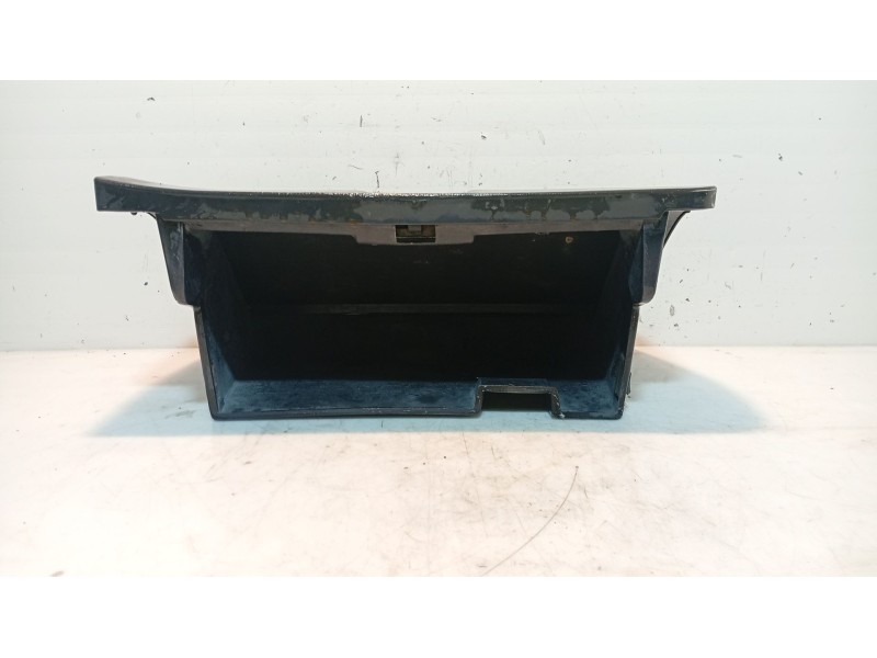Recambio de guantera para ssangyong korando 2.3 turbodiesel cat referencia OEM IAM   