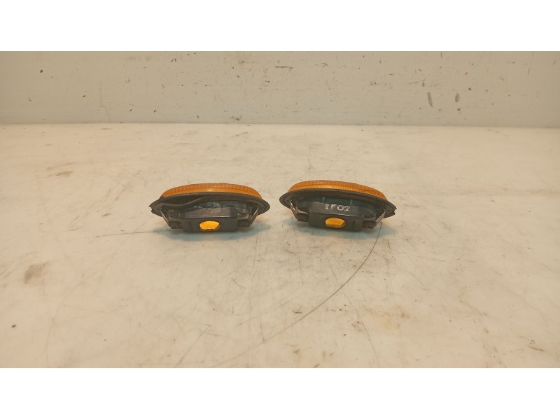 Recambio de piloto lateral delantero izquierdo para ssangyong korando 2.3 turbodiesel cat referencia OEM IAM   