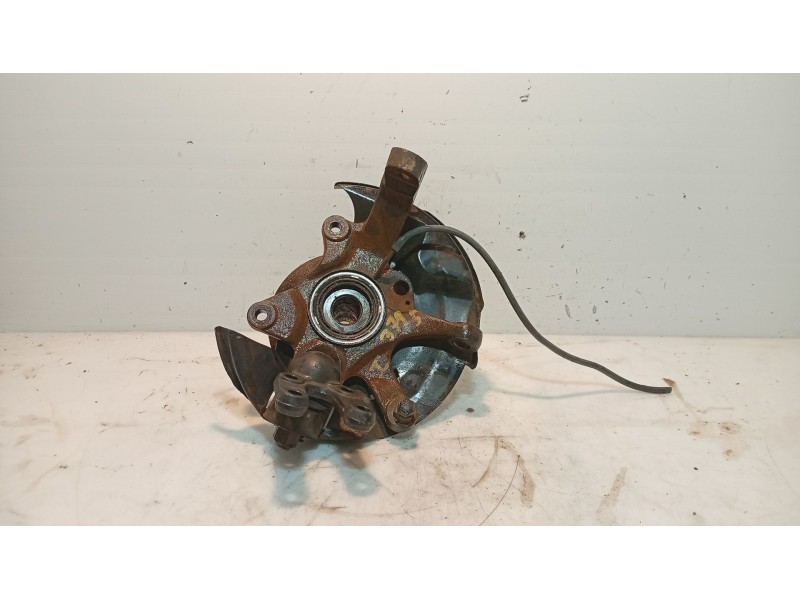 Recambio de mangueta delantera izquierda para ssangyong korando 2.3 turbodiesel cat referencia OEM IAM   