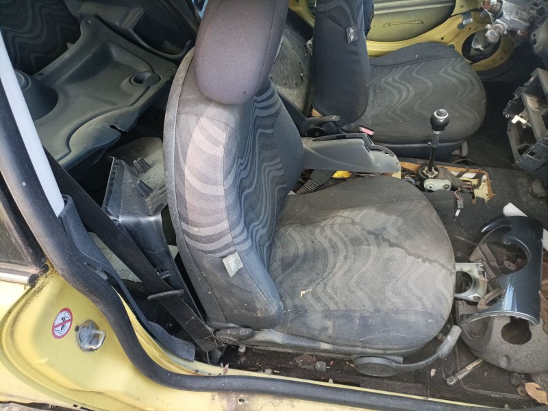 Recambio de asiento delantero derecho para mini mini (r50, r53) one d referencia OEM IAM 52107155012  