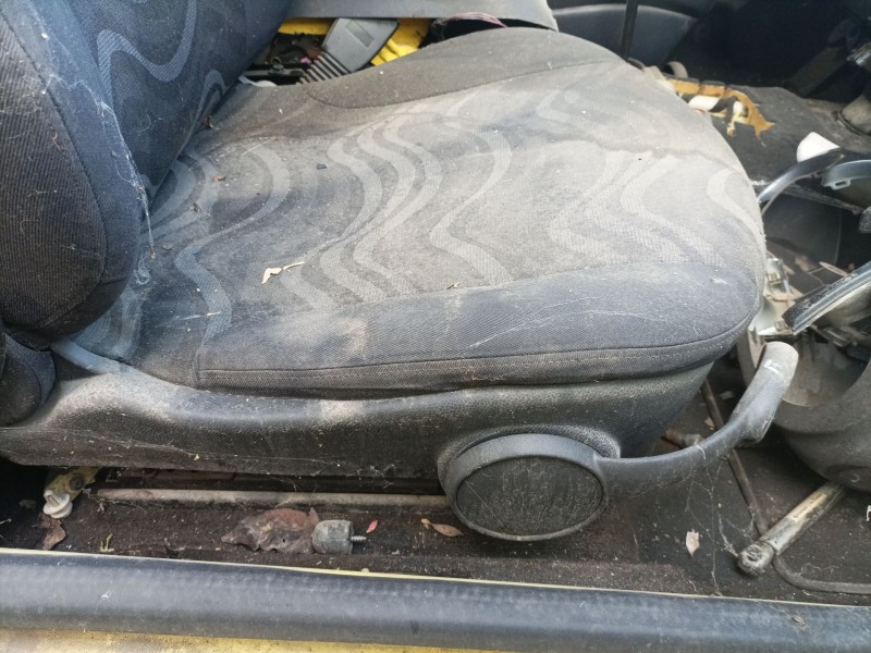 Recambio de asiento delantero derecho para mini mini (r50, r53) one d referencia OEM IAM 52107155012  