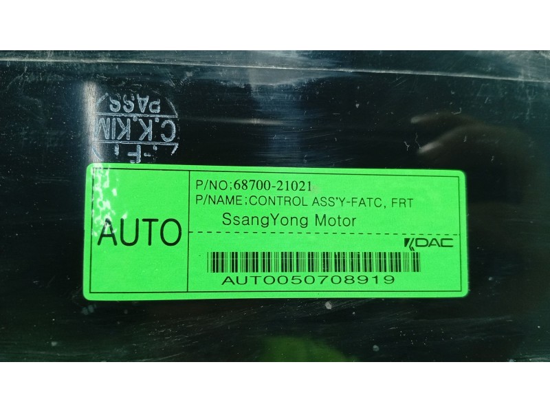 Recambio de mando climatizador para ssangyong rodius i 2.7 xdi referencia OEM IAM   