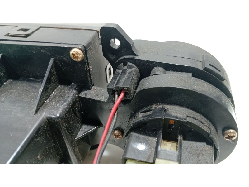 Recambio de mando climatizador para ssangyong rodius i 2.7 xdi referencia OEM IAM   