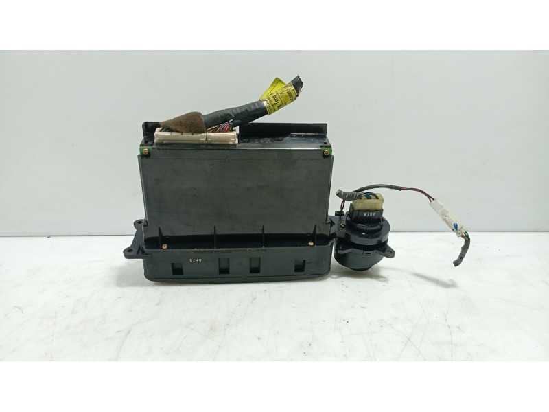 Recambio de mando climatizador para ssangyong rodius i 2.7 xdi referencia OEM IAM   