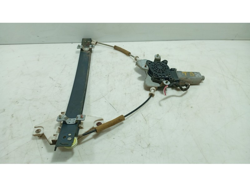 Recambio de elevalunas trasero derecho para ssangyong rodius i 2.7 xdi referencia OEM IAM 7334021001  