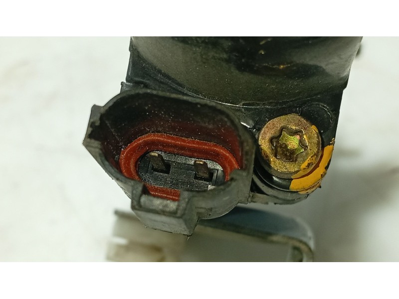 Recambio de elevalunas delantero izquierdo para ssangyong rodius i 2.7 xdi referencia OEM IAM 7233021001  