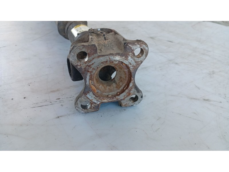 Recambio de cardan trasero para ssangyong rodius i 2.7 xdi referencia OEM IAM 3320021415  