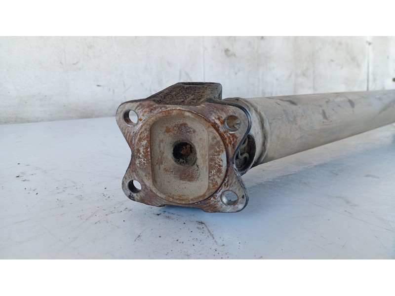Recambio de cardan trasero para ssangyong rodius i 2.7 xdi referencia OEM IAM 3320021415  