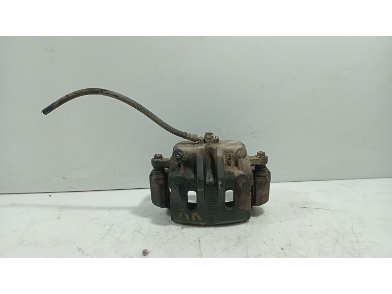Recambio de pinza freno delantera derecha para ssangyong rodius i 2.7 xdi referencia OEM IAM 4814021102  