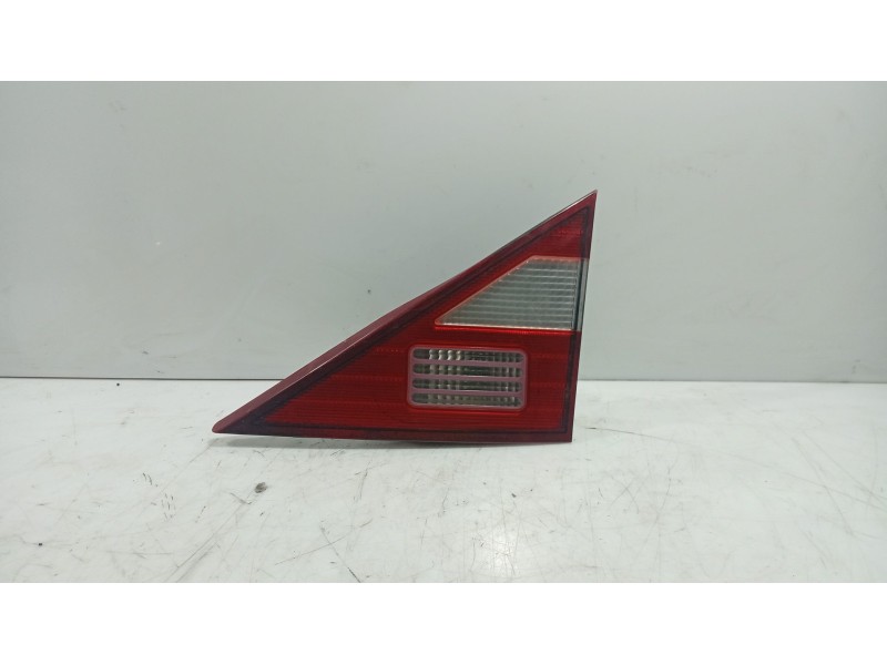 Recambio de piloto trasero derecho interior para ssangyong rodius i 2.7 xdi referencia OEM IAM   