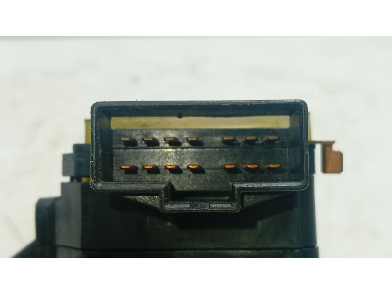 Recambio de mando limpia para ssangyong rodius i 2.7 xdi referencia OEM IAM   