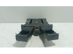Recambio de posavasos para ssangyong rodius i 2.7 xdi referencia OEM IAM    2