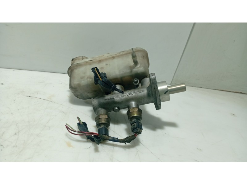 Recambio de bomba freno para ssangyong rodius i 2.7 xdi referencia OEM IAM 4854021103  