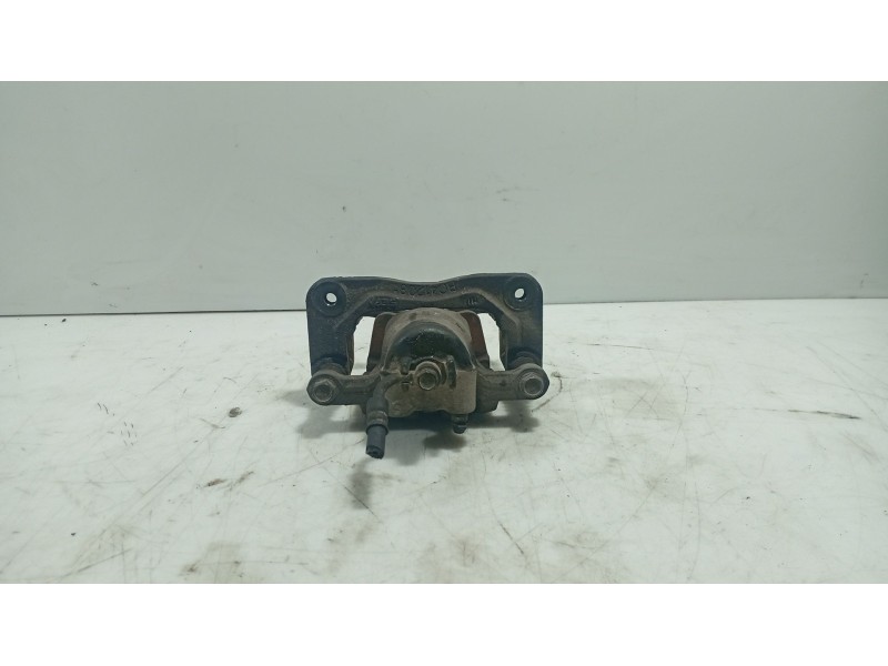Recambio de pinza freno trasera derecha para ssangyong rodius i 2.7 xdi referencia OEM IAM 4844021102  