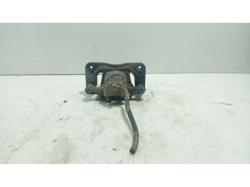 Recambio de pinza freno trasera izquierda para ssangyong rodius i 2.7 xdi referencia OEM IAM 4841021102  