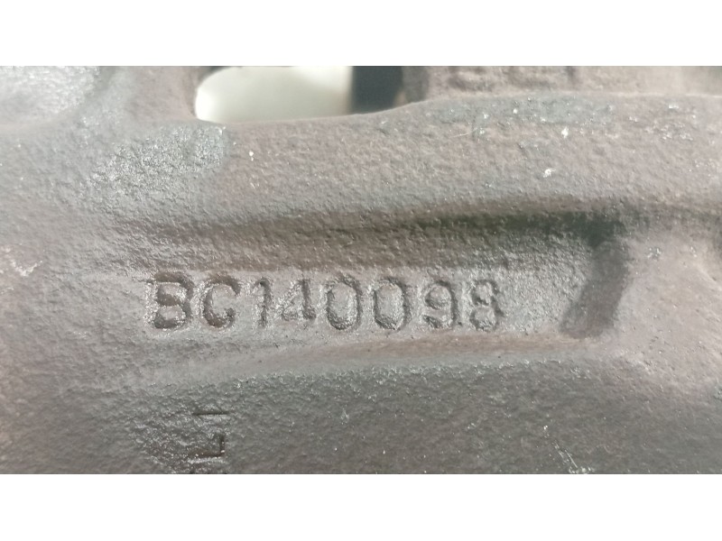 Recambio de pinza freno trasera izquierda para ssangyong rodius i 2.7 xdi referencia OEM IAM 4841021102  