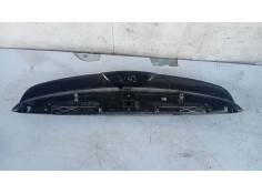 Recambio de moldura para ssangyong rodius i 2.7 xdi referencia OEM IAM    2