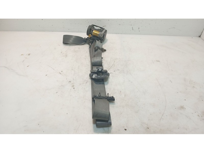 Recambio de cinturon seguridad delantero izquierdo para kia carens i monospace (fc, fj) 2.0 crdi referencia OEM IAM 0K2FA5769044