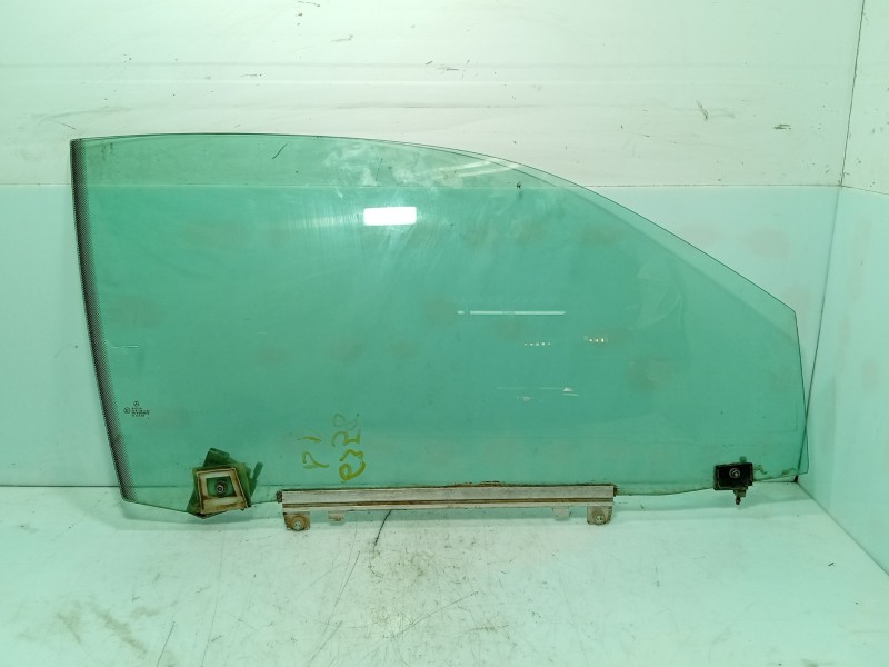Recambio de luna delantera derecha para mercedes-benz clk (c208) clk 200 (208.335) referencia OEM IAM 2087200418  