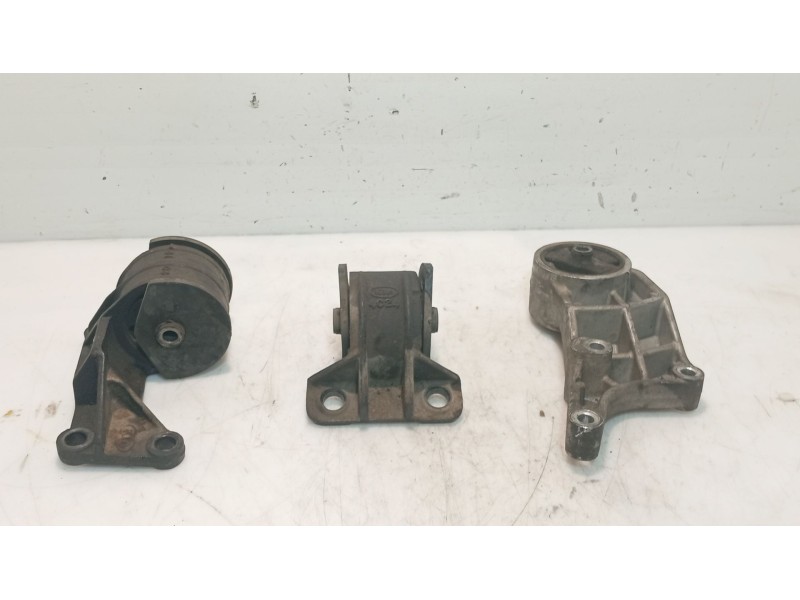 Recambio de soporte motor para kia carens i monospace (fc, fj) 2.0 crdi referencia OEM IAM   