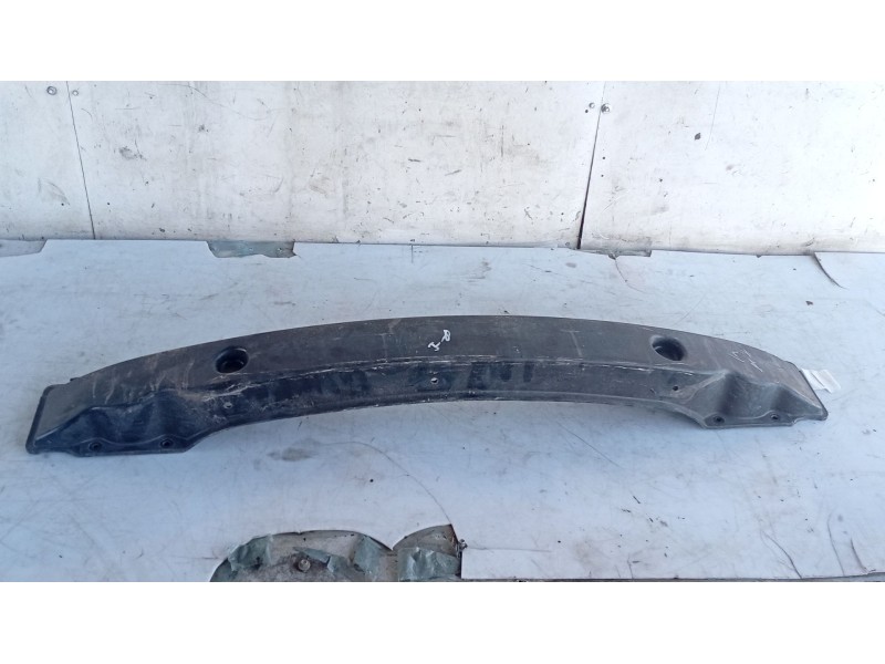 Recambio de refuerzo paragolpes delantero para kia carens i monospace (fc, fj) 2.0 crdi referencia OEM IAM   