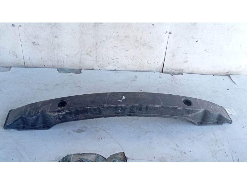 Recambio de refuerzo paragolpes delantero para kia carens i monospace (fc, fj) 2.0 crdi referencia OEM IAM   