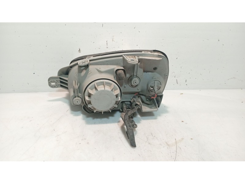 Recambio de faro derecho para hyundai santa fé i (sm) 2.0 crdi referencia OEM IAM   