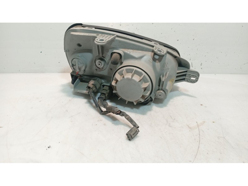 Recambio de faro izquierdo para hyundai santa fé i (sm) 2.0 crdi referencia OEM IAM   