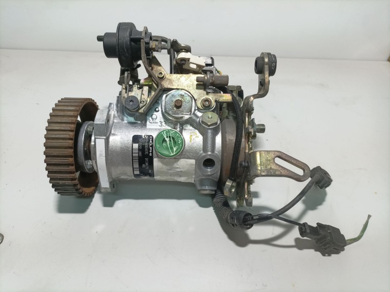 Recambio de bomba inyeccion para citroën berlingo referencia OEM IAM 1920AT R8448B401C 195599 JWF