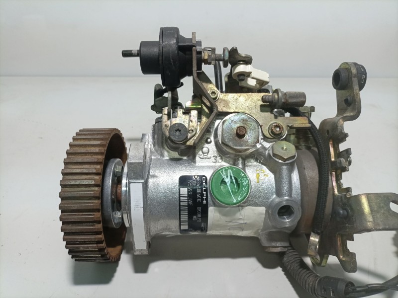 Recambio de bomba inyeccion para citroën berlingo referencia OEM IAM 1920AT R8448B401C 195599 JWF