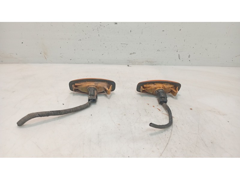 Recambio de piloto lateral izquierdo para hyundai santa fé i (sm) 2.0 crdi referencia OEM IAM   