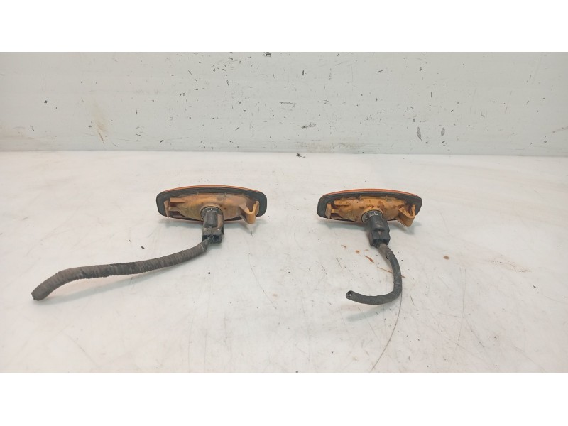 Recambio de piloto lateral izquierdo para hyundai santa fé i (sm) 2.0 crdi referencia OEM IAM   