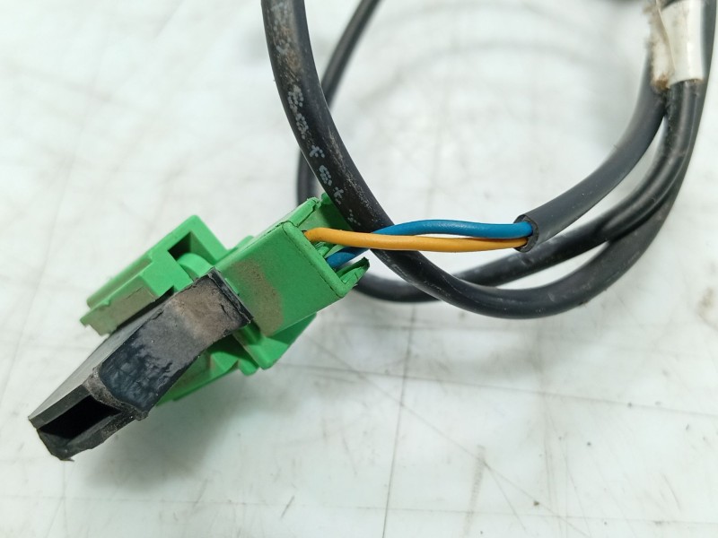 Recambio de anclaje cinturon delantero izquierdo para volkswagen polo v (6r1, 6c1) 1.0 referencia OEM IAM   