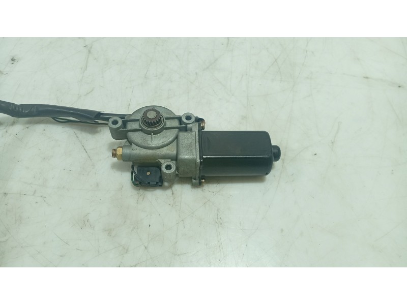 Recambio de motor techo electrico para ssangyong rodius i 2.7 xdi referencia OEM IAM   