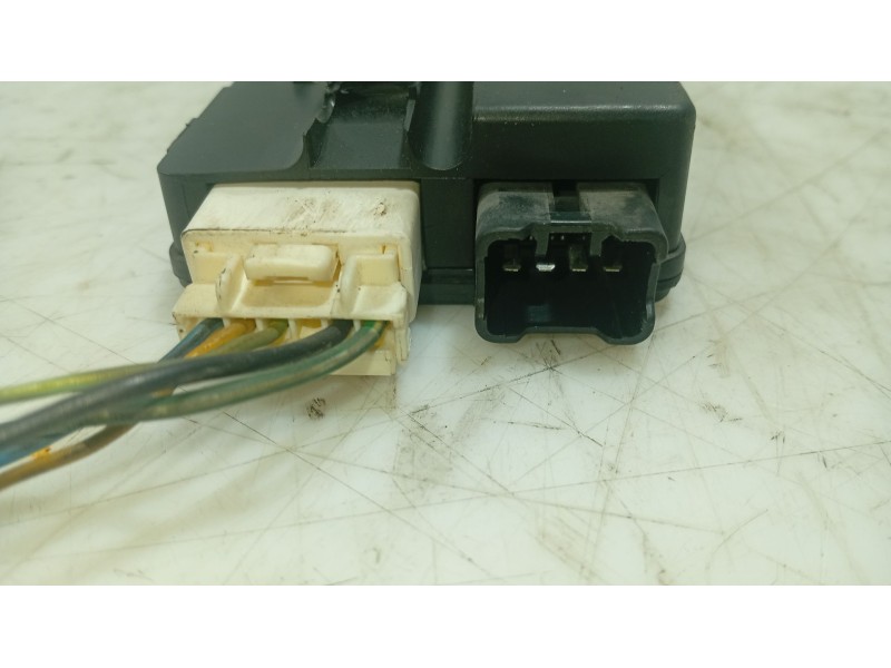 Recambio de modulo electronico para ssangyong rodius i 2.7 xdi referencia OEM IAM   