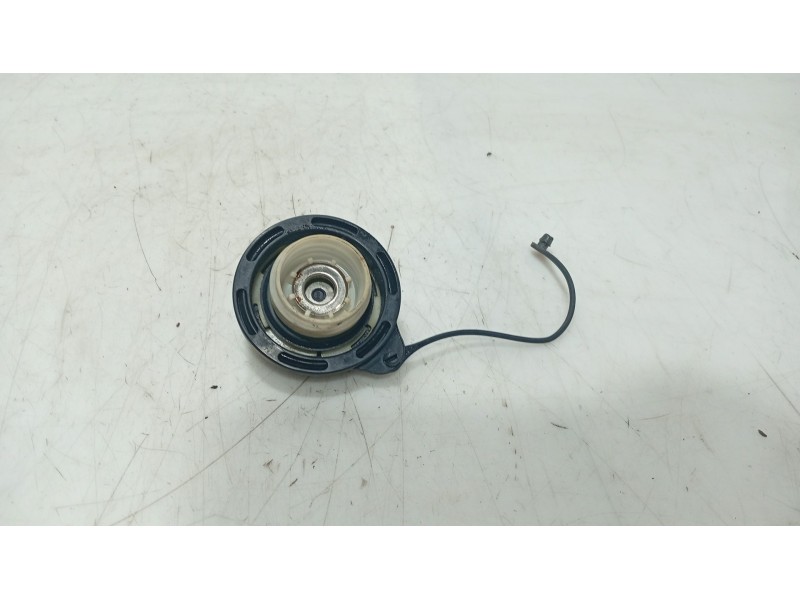 Recambio de tapon combustible para hyundai santa fé i (sm) 2.0 crdi referencia OEM IAM   