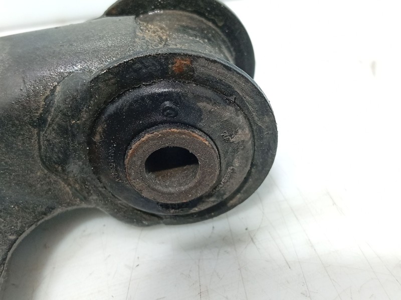Recambio de brazo suspension inferior delantero izquierdo para volkswagen polo v (6r1, 6c1) 1.0 referencia OEM IAM 6R0407151F  