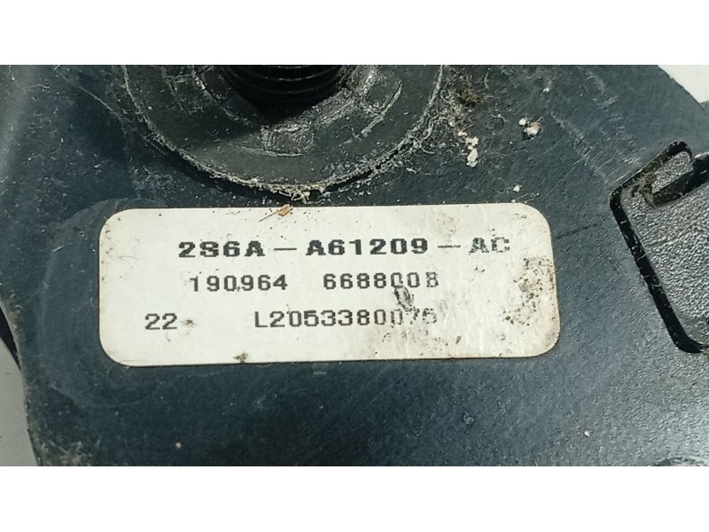Recambio de anclaje cinturon delantero izquierdo para ford fusion (ju_) 1.4 tdci referencia OEM IAM   