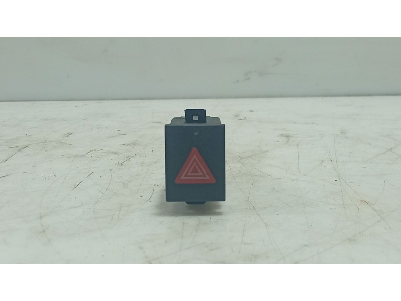 Recambio de warning para volkswagen polo iv (9n_, 9a_) 1.4 tdi referencia OEM IAM   