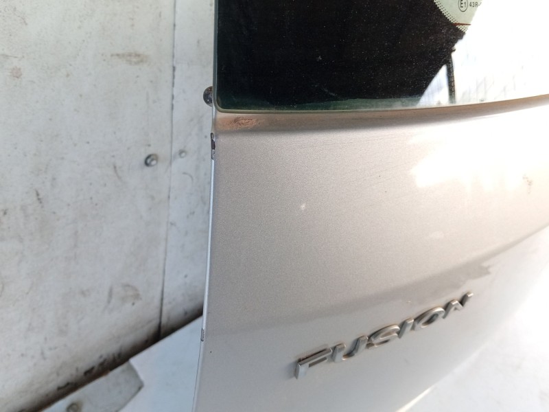 Recambio de porton trasero para ford fusion (ju_) 1.4 referencia OEM IAM 1756576  