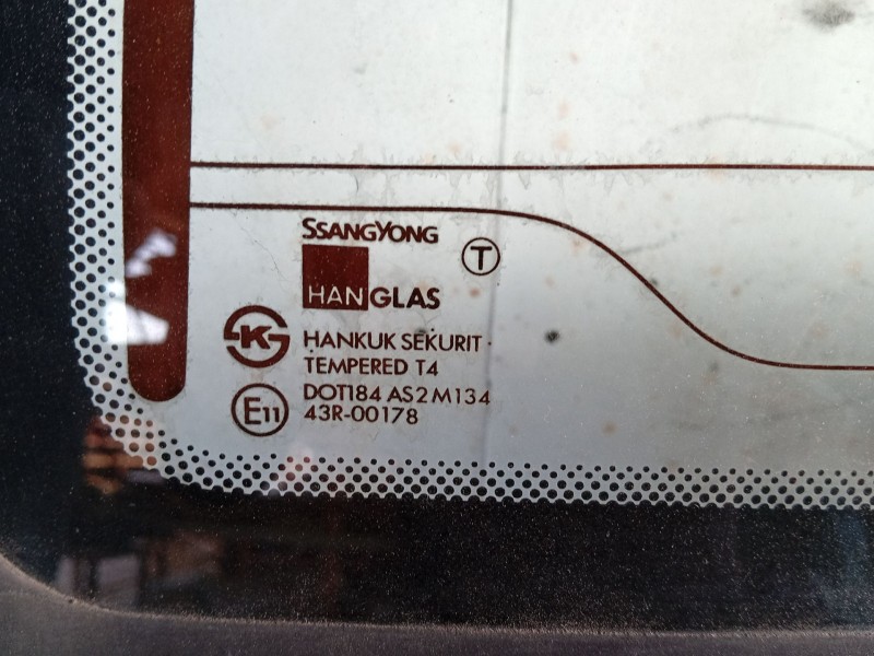 Recambio de porton trasero para ssangyong korando 2.3 turbodiesel cat referencia OEM IAM   