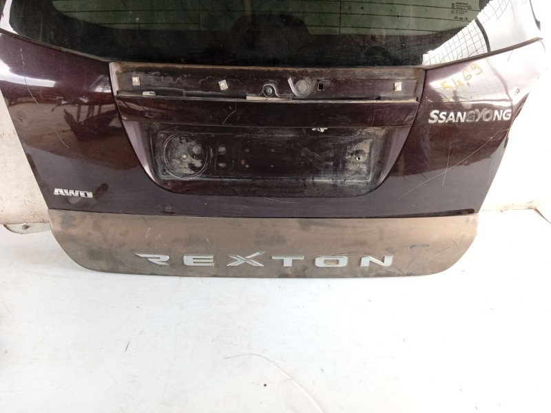 Recambio de porton trasero para ssangyong rexton referencia OEM IAM   