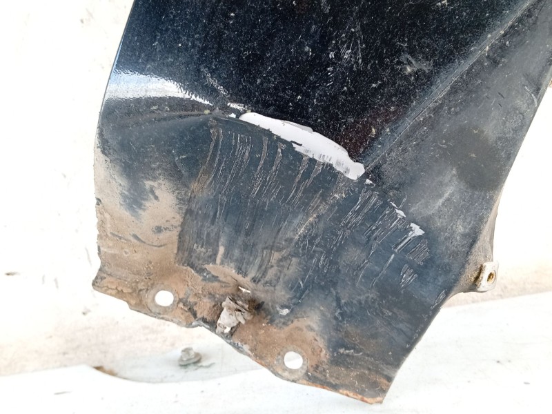 Recambio de aleta delantera derecha para ssangyong rodius i 2.7 xdi referencia OEM IAM 5182121000  