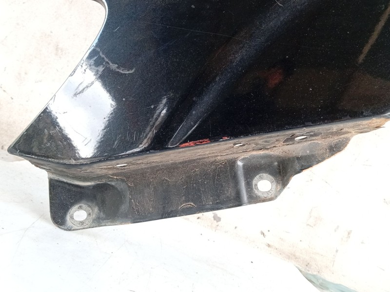 Recambio de aleta delantera izquierda para ssangyong rodius i 2.7 xdi referencia OEM IAM 5181121000  